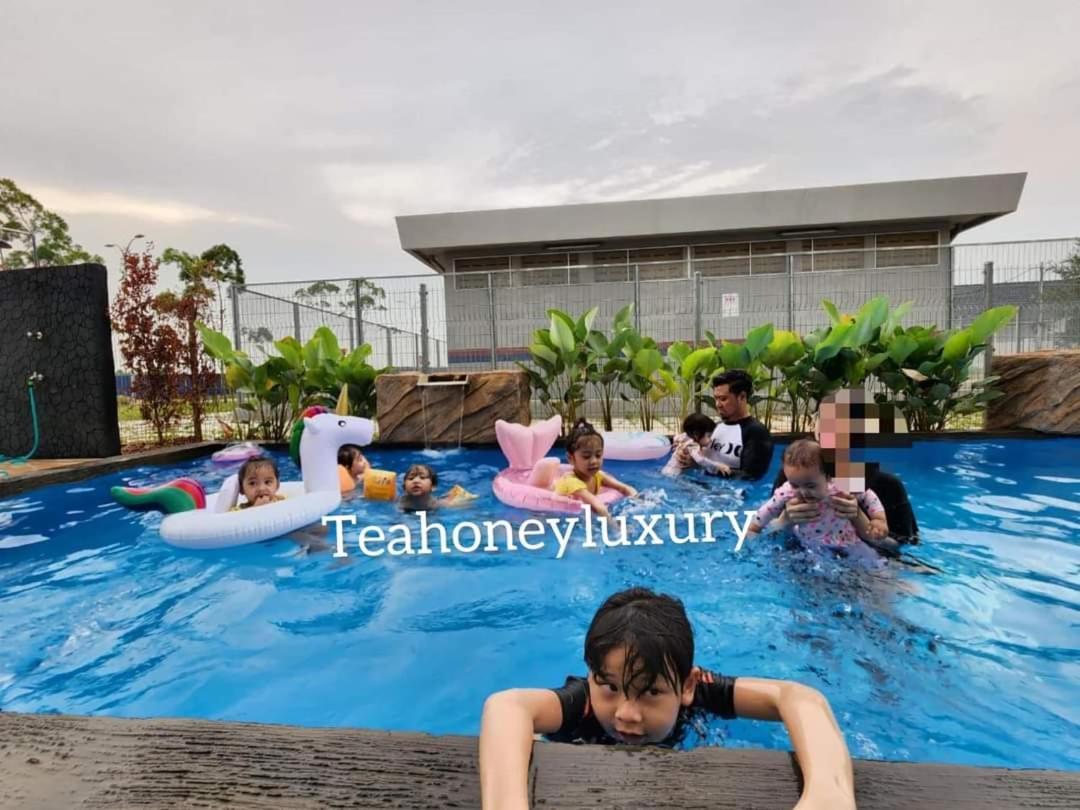 Villa Tea Honey Luxury Malacca Exterior foto